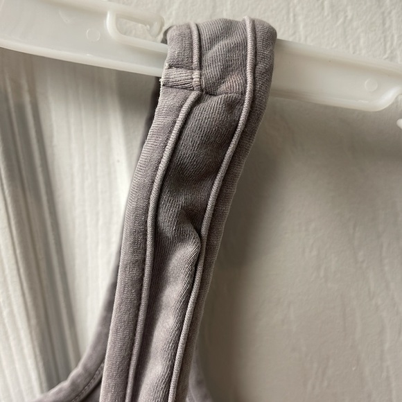 SKIMS OUTDOOR BASICS SET BIKER SHORT AND BRALETTE - Picture 5 of 7